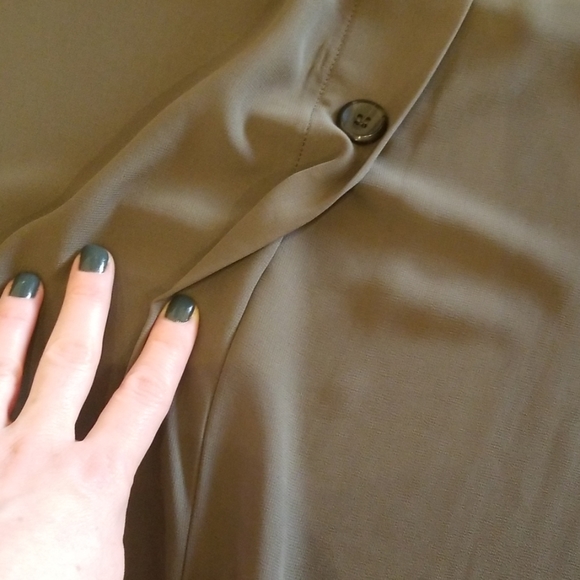Hunter Green Maxi Skirt with Pockets! - Picture 2 of 6